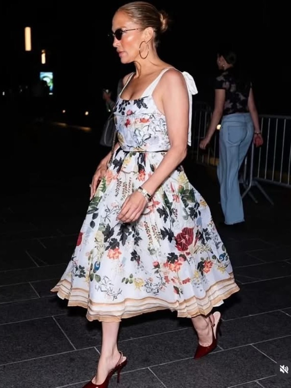 NWOT Alice + Olivia Haven Corset Flared Floral Print Midi Dress. Size 10/M - Picture 3 of 16